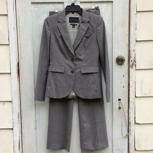 BANANA REPUBLIC GRAY PANT SUIT